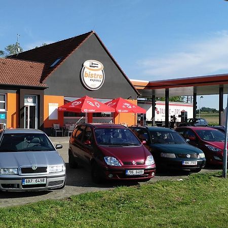 Motel Eurobit Hrusky  Exterior foto